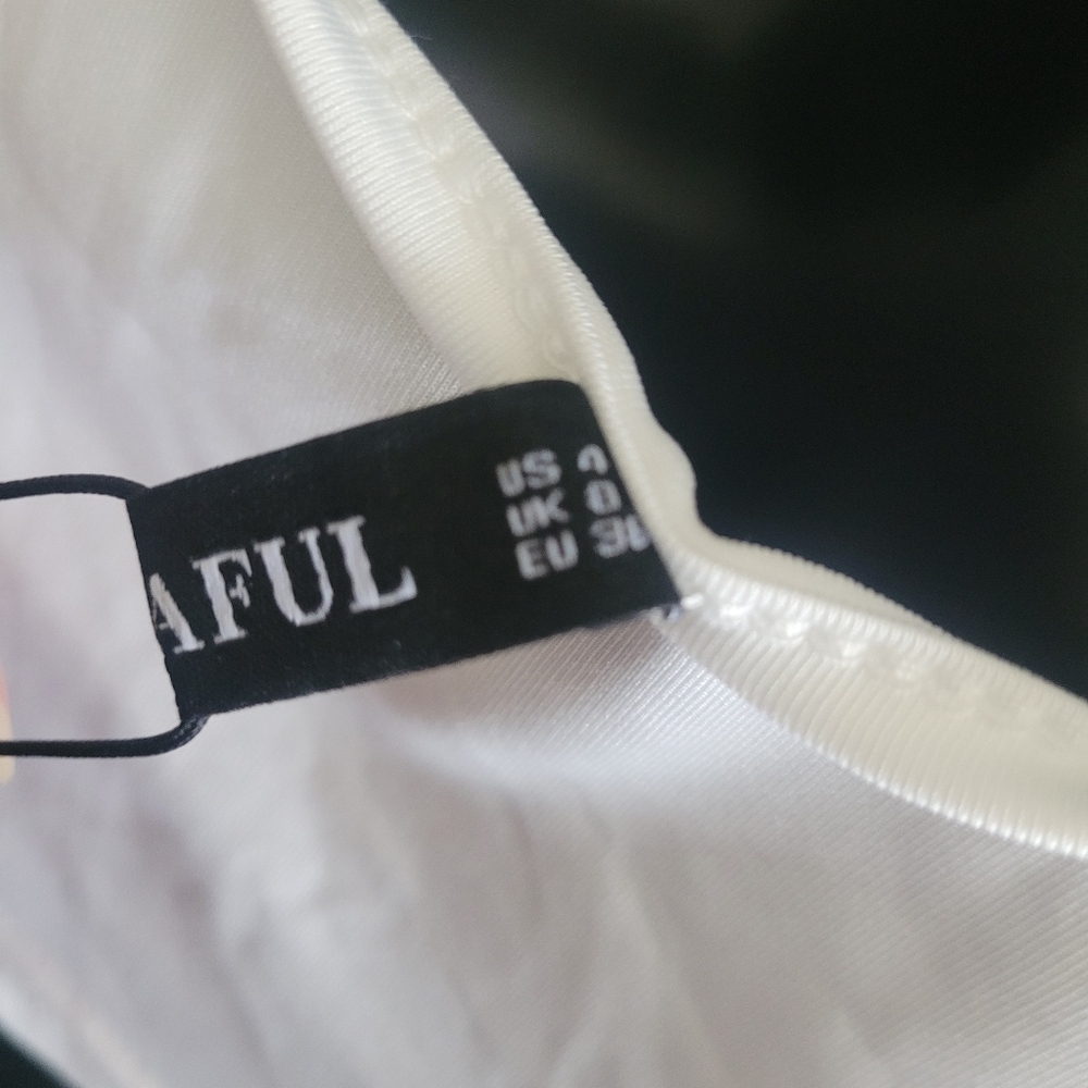 Zaful NWT White Crop Top size 4 - Picture 5 of 7